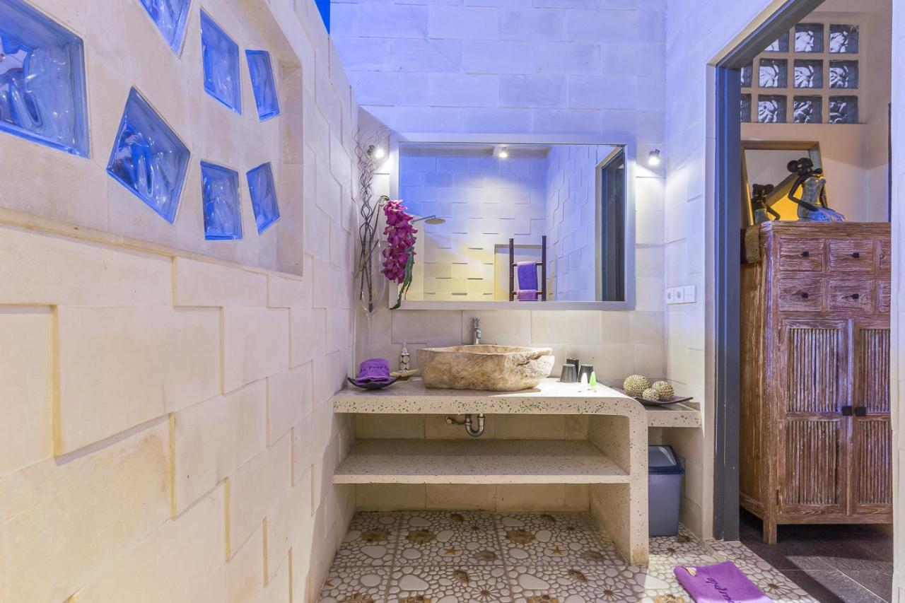 Purple Villa Legian